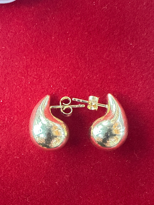 Drop earrings